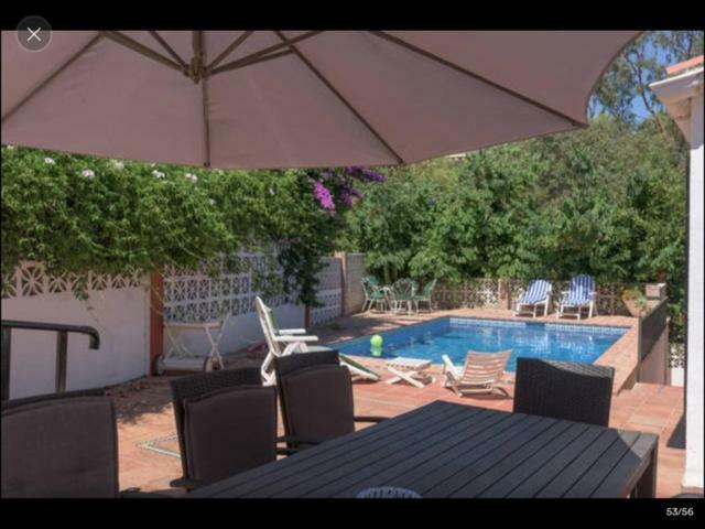 Villa Private With Pool, 3 Bedrooms, 2 Bathrooms, Jacuzzi, Garage 2 Cars, Close Beach, Bbq